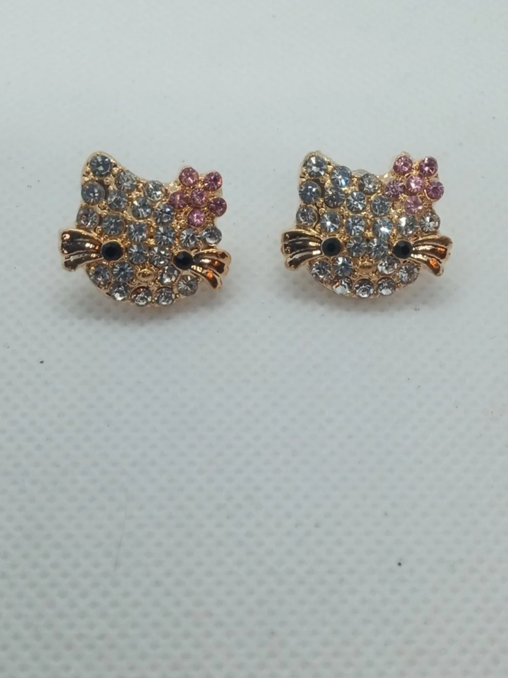 CRYSTAL KITTY EARRINGS